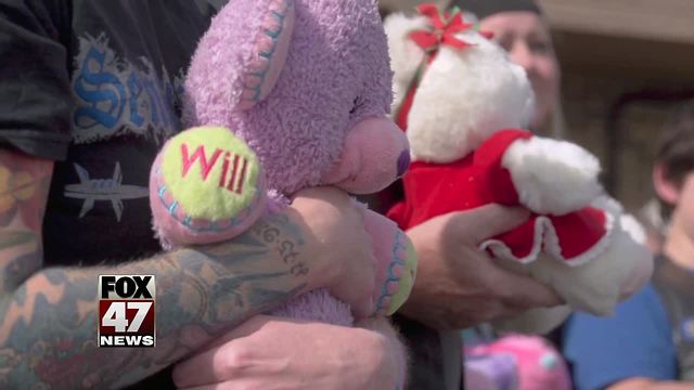 Sentinel Knights donate to Teddy Bear Posse in Lansing