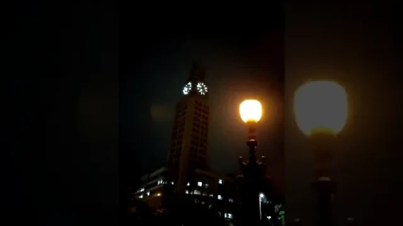 Agora, em frente ao Comando Militar do Leste, Centro do Rio de Janeiro.