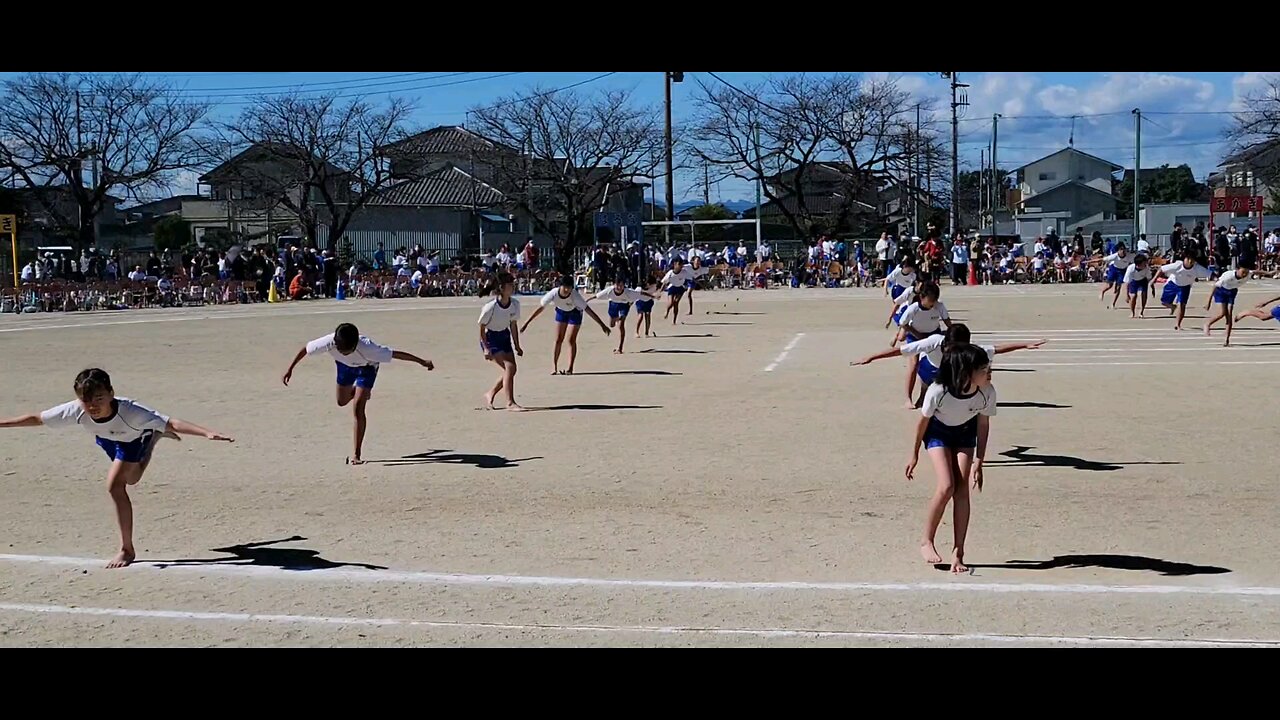 JAPANESE ELEMENTARY SCHOOL SPORTS FESTIVAL! UNDOKAI 日本の小学校の運動会