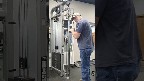 Triceps 💪 pull downs, Crazy 🤪 old man