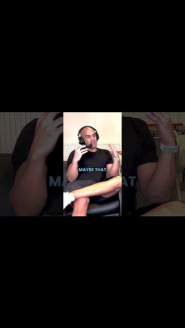 A simple smile can change someone’s entire day - remember that ⭐️#frankieleepodcast #frankielee