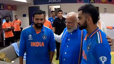 pm modi meets the men in blue comforts Indian cricket team