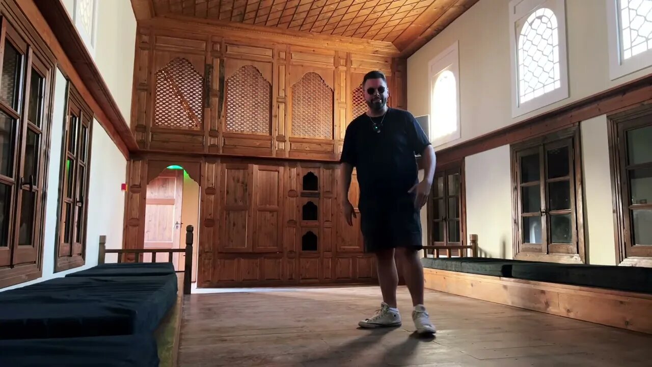 Greece LIVE: The Oldest House in Athens