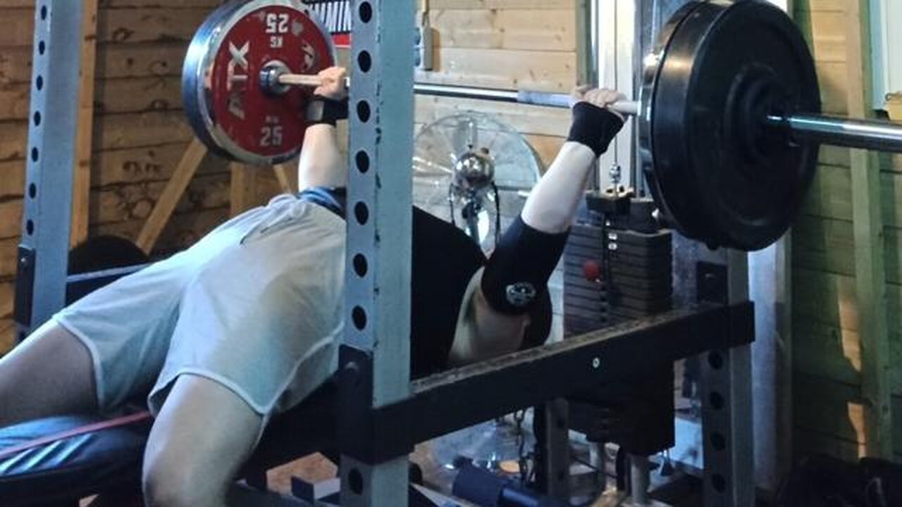 6x3 112.5 Kgs Paused Bench Press. Last Set. NEW PR!