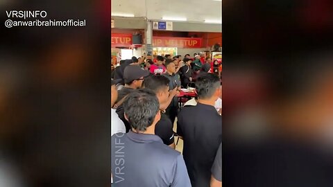 VRS|Info - Anwar Ibrahim Singgah Makan Medan Selera Permaisuri