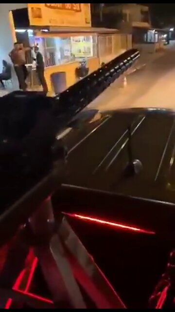 Os “filhos” dos Satânicos Tiranecos Fedorentos