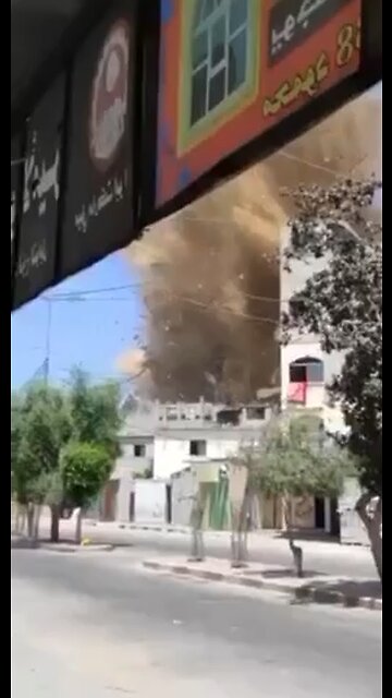 Rockets from Gaza strike buildings in Israel