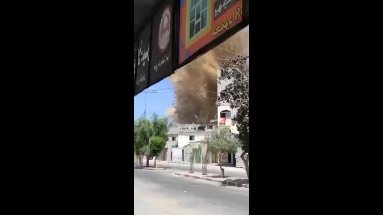 Rockets from Gaza strike buildings in Israel