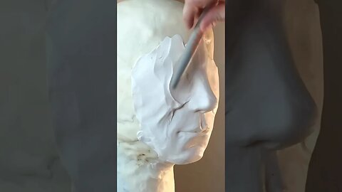 Can You Tell There’s Eyes in There?