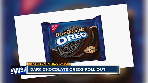 Dark chocolate Oreos roll out