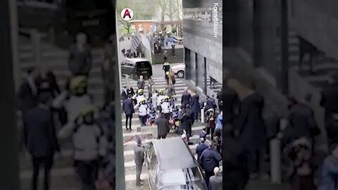 Dramatic moment police tackle protester running towards Macron. #shorts