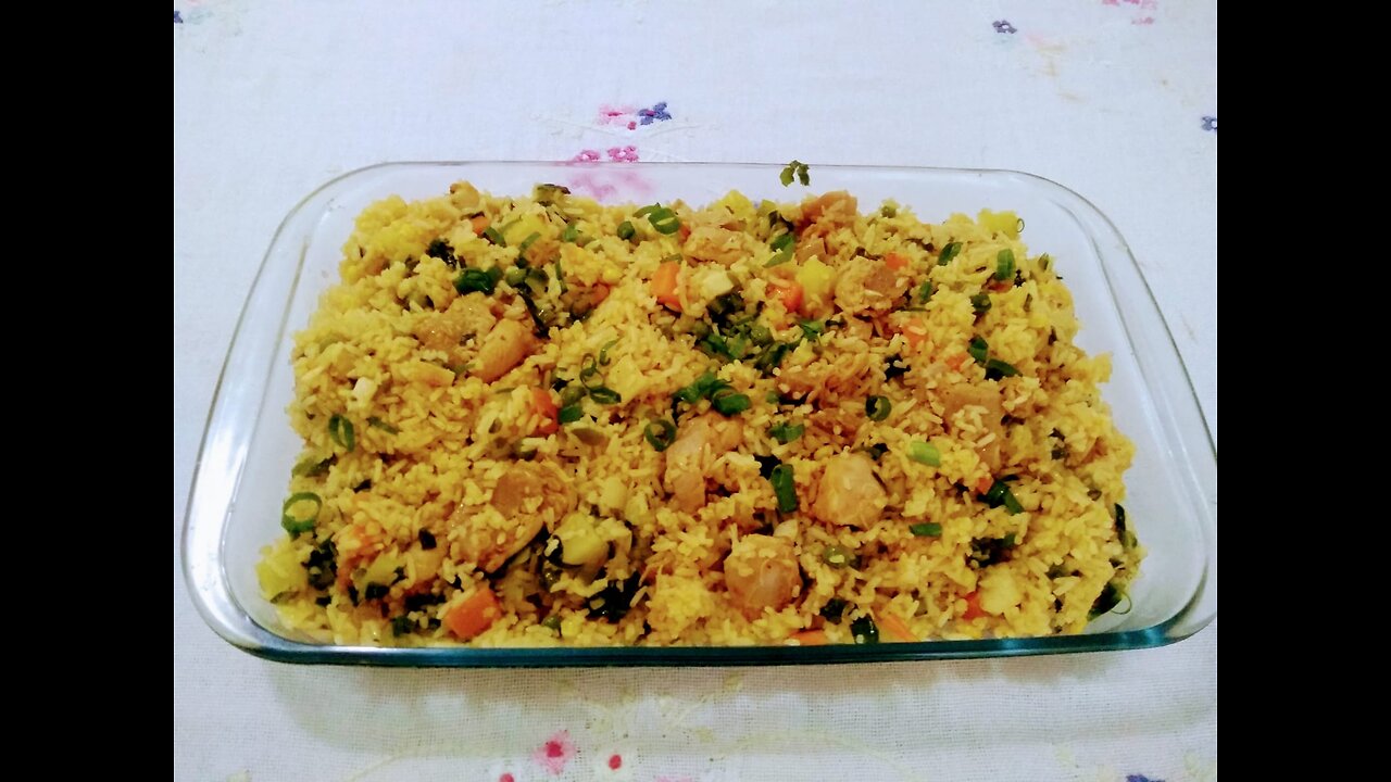 ARROZ COM FRANGO