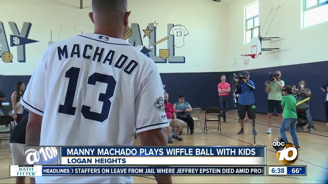 Padres star Manny Machado on hand to celebrate Boys and Girls Club renovation