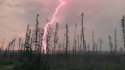 Crazy Lightning Strike in Slow-Motion
