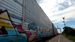 CN 5768 & CN 5605 Engines Autorack Train Eastbound In Sarnia TRACK SIDE