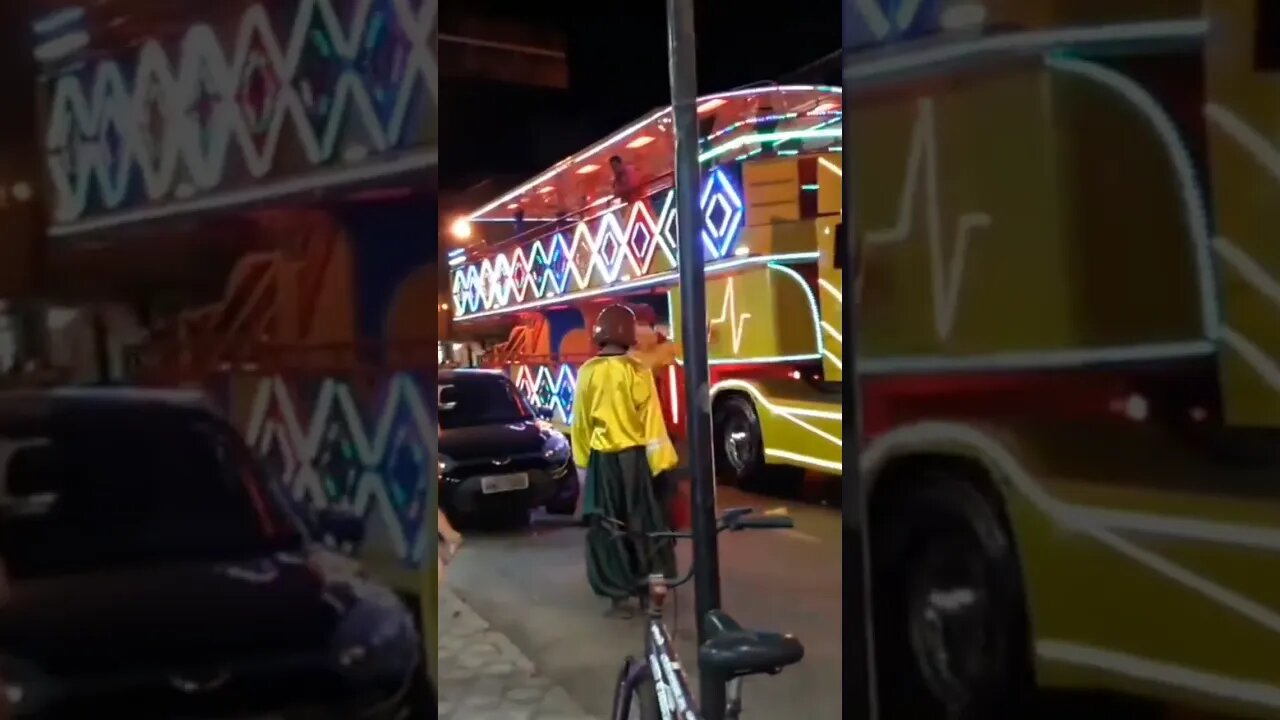 AS LUZES E CORES DA CARRETA DA ALEGRIA TREM BALADA, DANÇANDO FOFÃO, BEN10, PATATI E O MÁSKARA