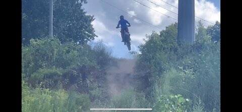 Step up dirt bike jump