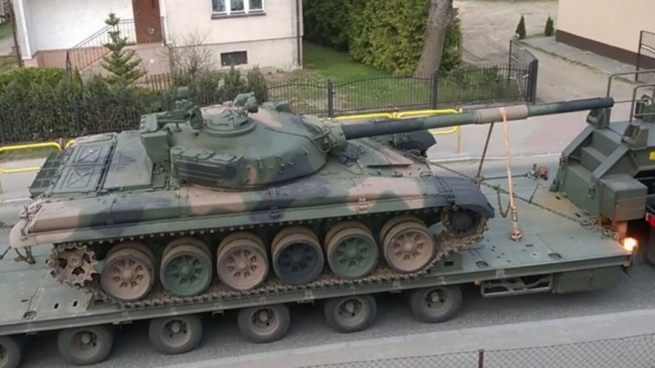 Mass surrender in Mariupol, artillery bombardment in Donbass begins, Poland donates obsolete tanks
