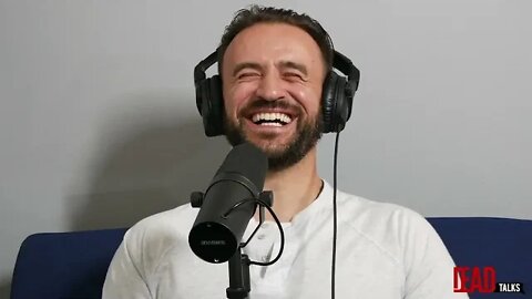 Stand-up comedian has visions of the dead on DEAD Talks Podcast