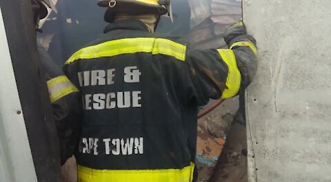 SOUTH AFRICA - Cape Town - Tshepetshepe shack fire in Khayelitsha (Cell Phone Pictures and Video) (uod)