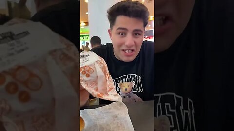 AM CUMPARAT TOTI BURGERI DE LA POPEYES #oguritamica #mancaciosul #food #romania