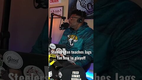 Jaguars fan learns how to wave a playoff towel #NFL #NFLplayoffs #Jaguars #steelers