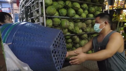 super speed! amazing coconut cutting skills thai street food 2