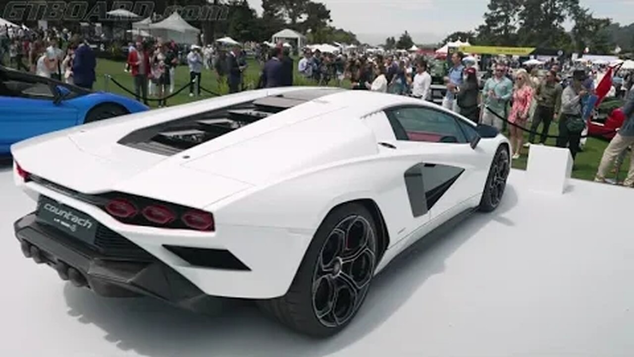 Lamborghini Countach LPI 800-4 in detail and Press Conference