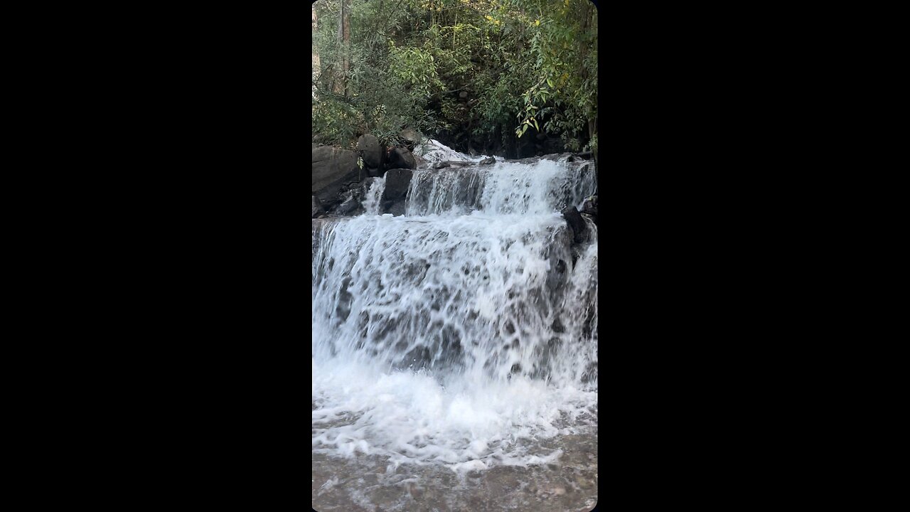 Beautiful waterfall😍😍