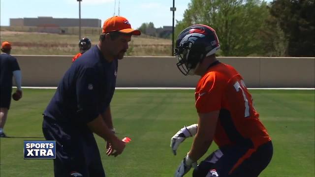 Broncos' Ron Leary a 'team guy,' moves over to right guard