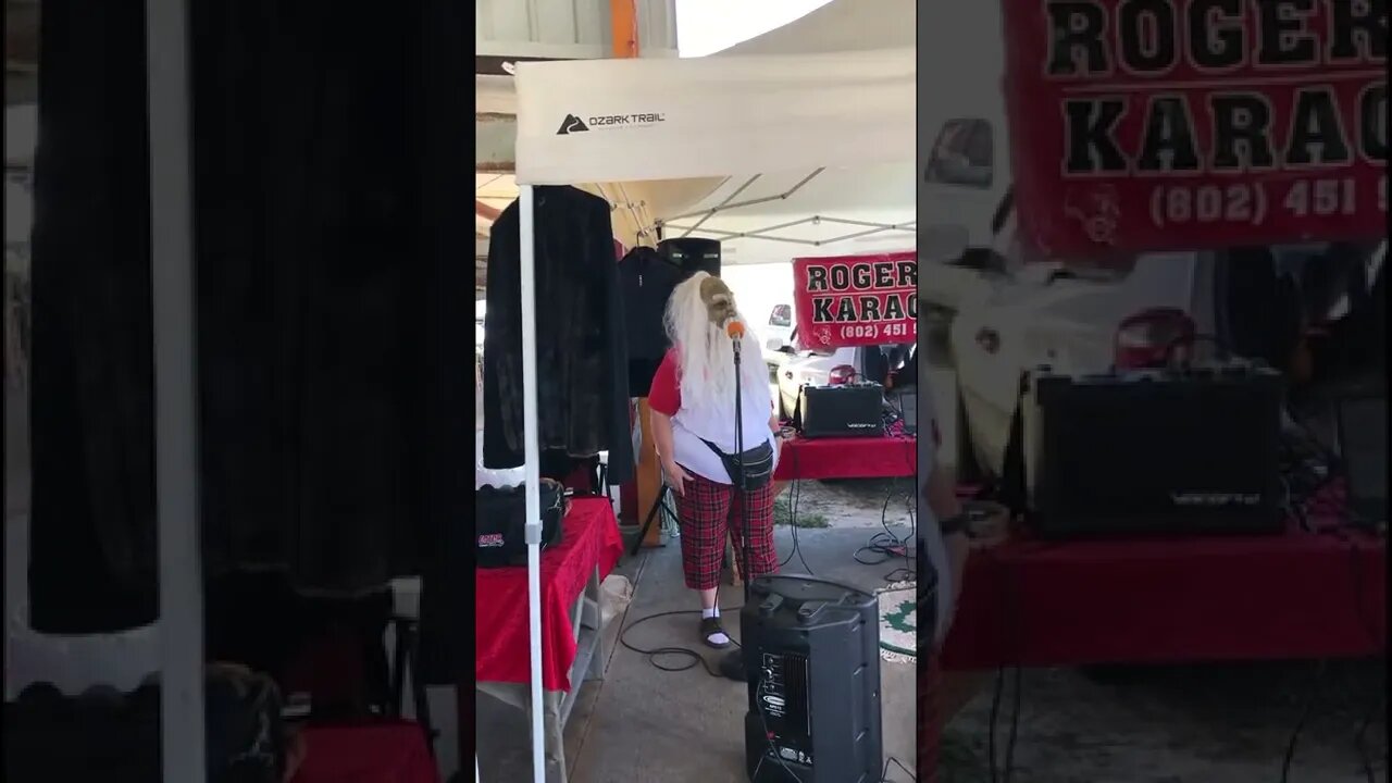 Roger 911 Karaoke and sunday at the fleamarket