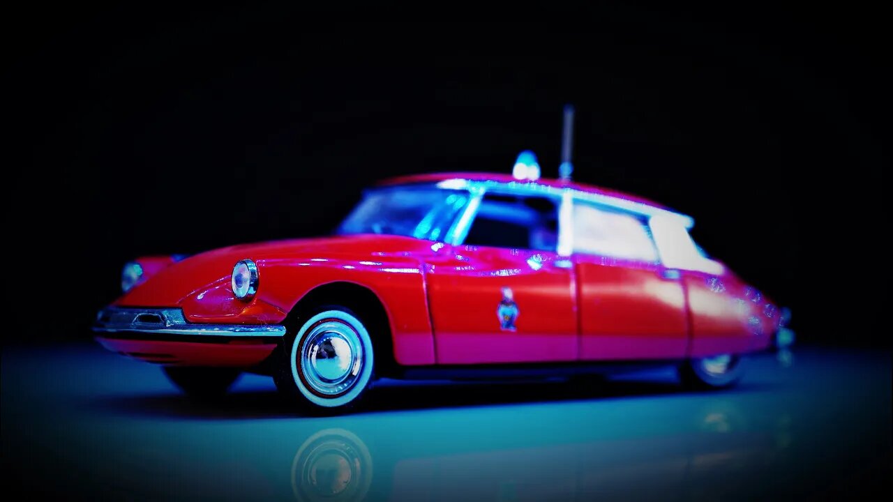 Citroen DS 19 Pompiers de Paris - Vitesse 1/43 - 2 MINUTES REVIEW