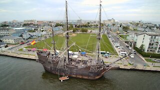 El Galeon ship in Ocean City, MD