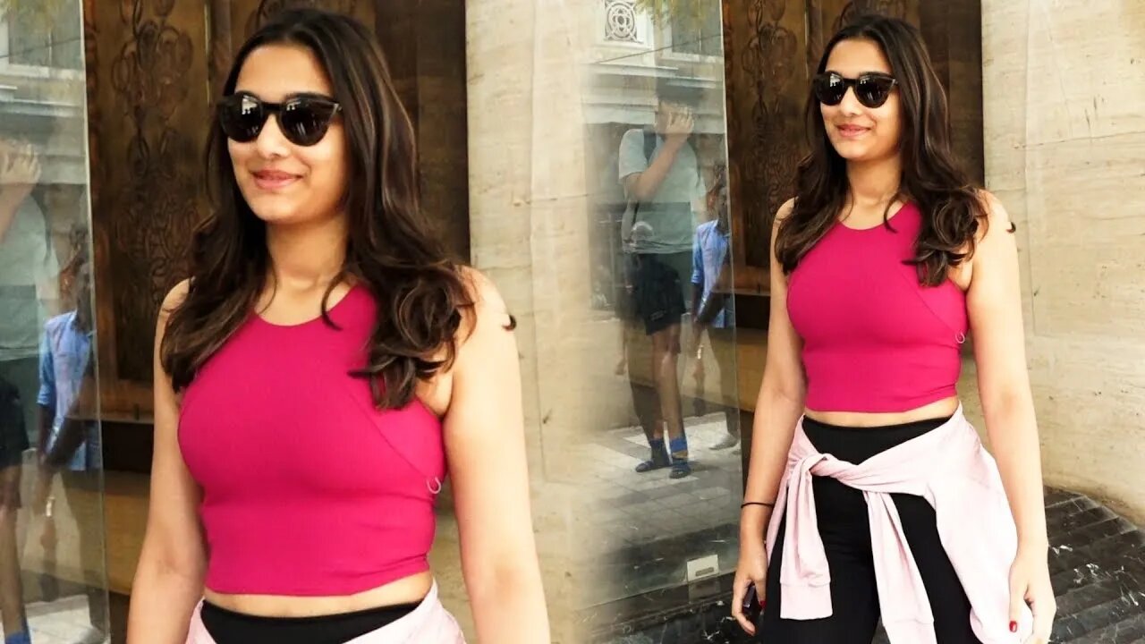 25 Age, Saiee Manjrekar Looks SENSATIONAL In Red TOP With Black Slacks Outside Gym 💕😍🔥