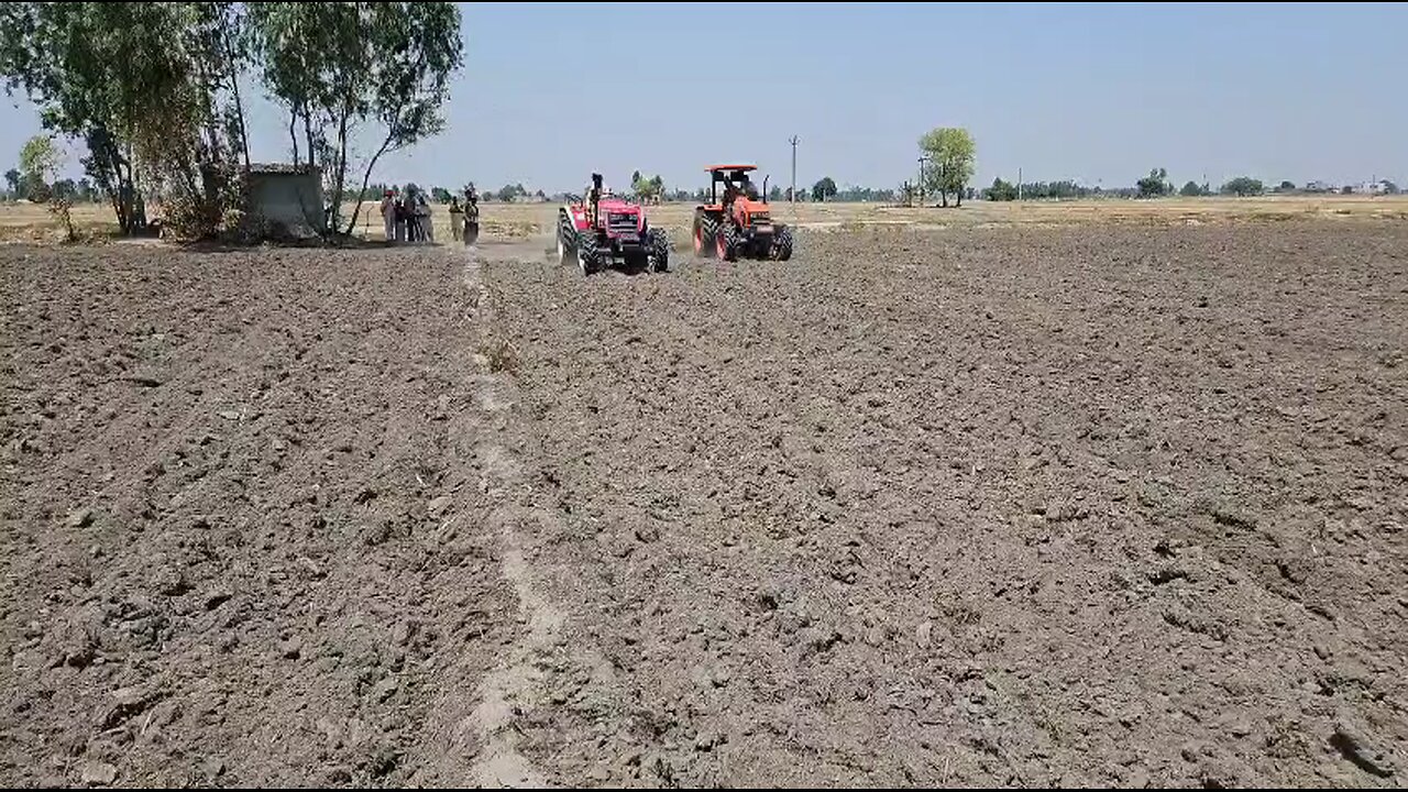 tractor demo Kubota versus Arjun Novo 605 fore wheel drive