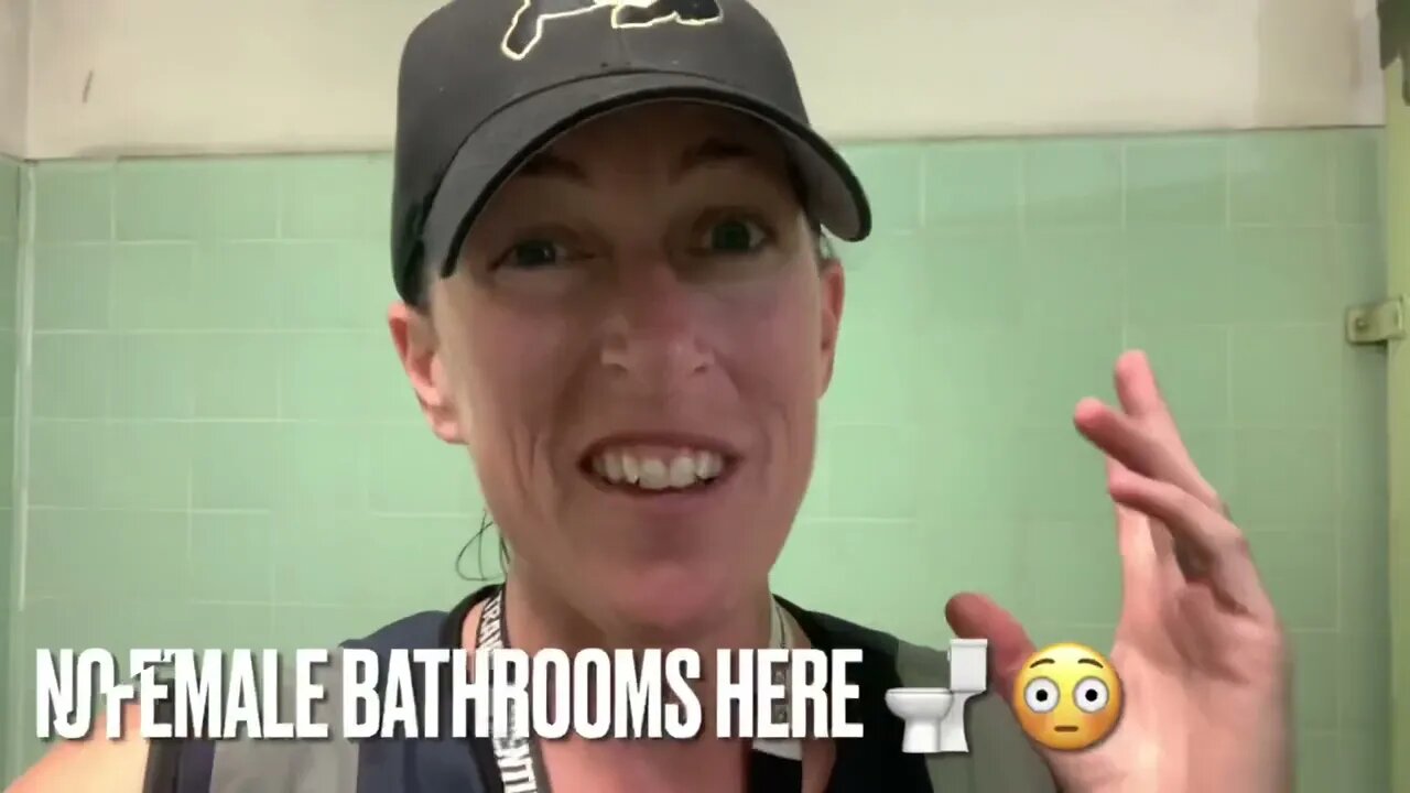 🚽 😳 Male Bathrooms, Golf Carts & Skinny Door Docks!!! 🚽 😳