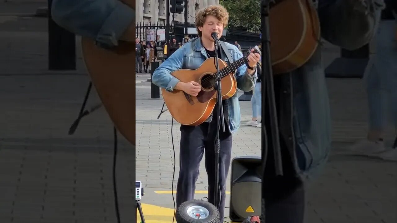 Andrew Duncan covers yellow by coldplay #busker