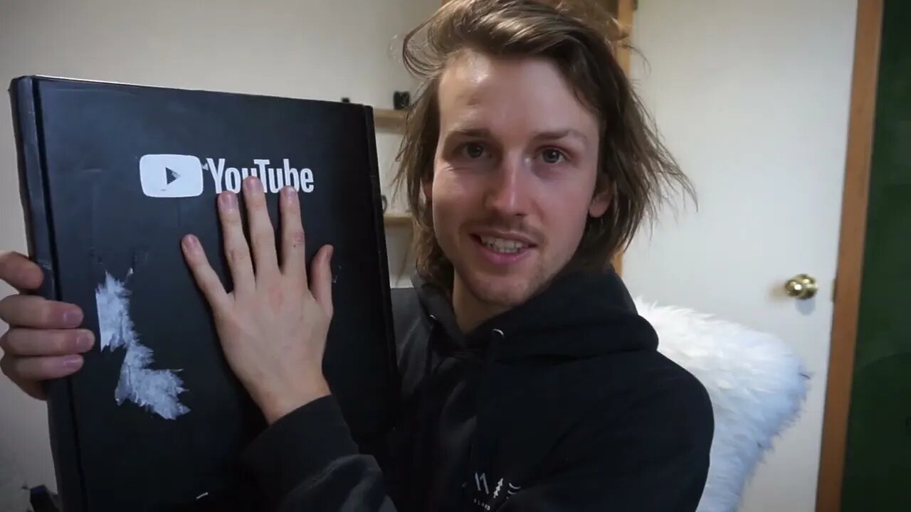 Honest review of a Silver Play Button from Youtube for 100k Subs