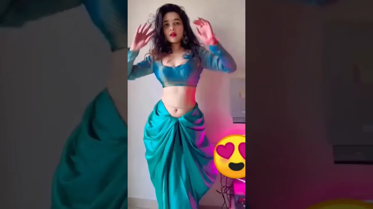 💋 जवानी का अचार डालोगी क्या । hot Indian girls dance। #hot