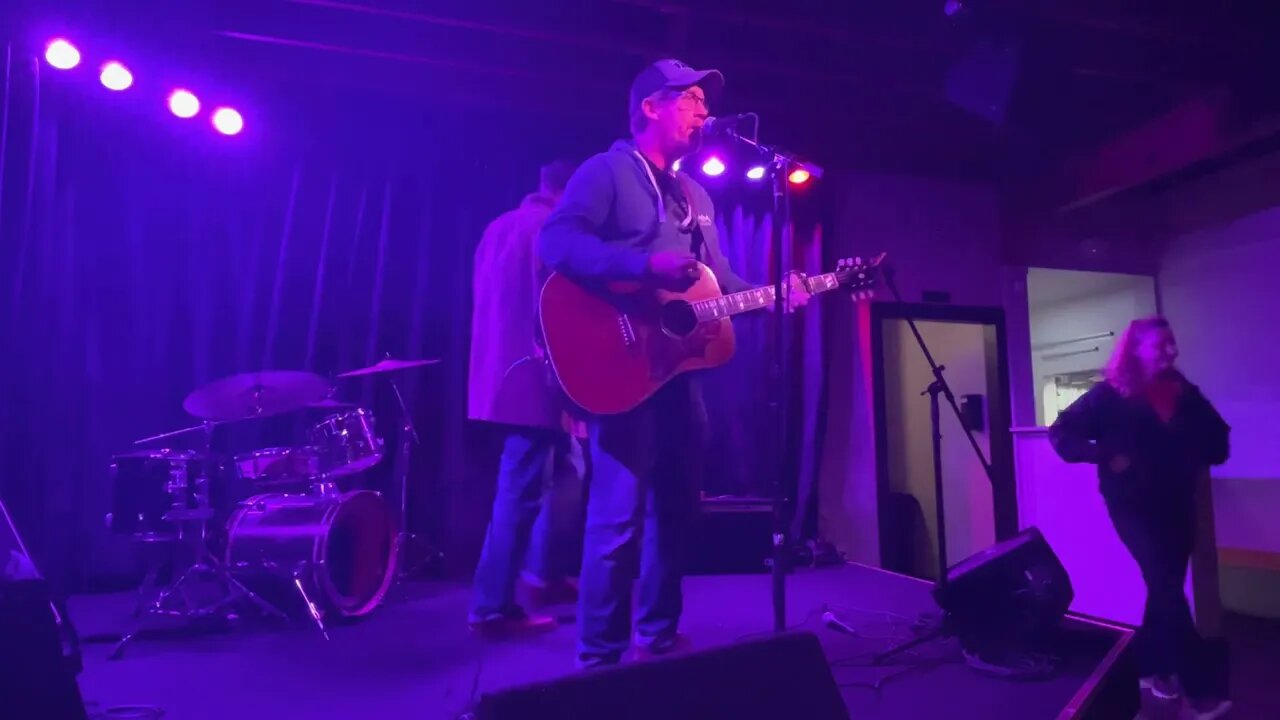 It Does to me at the Pour House with Ruffin