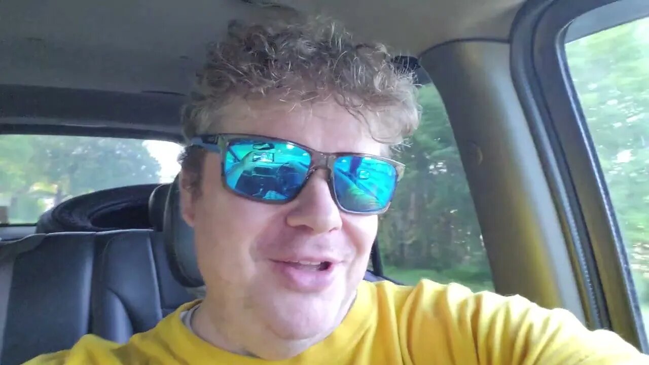 cool hip guy who wears sunglasses gives the 411 on Ace Chode's move