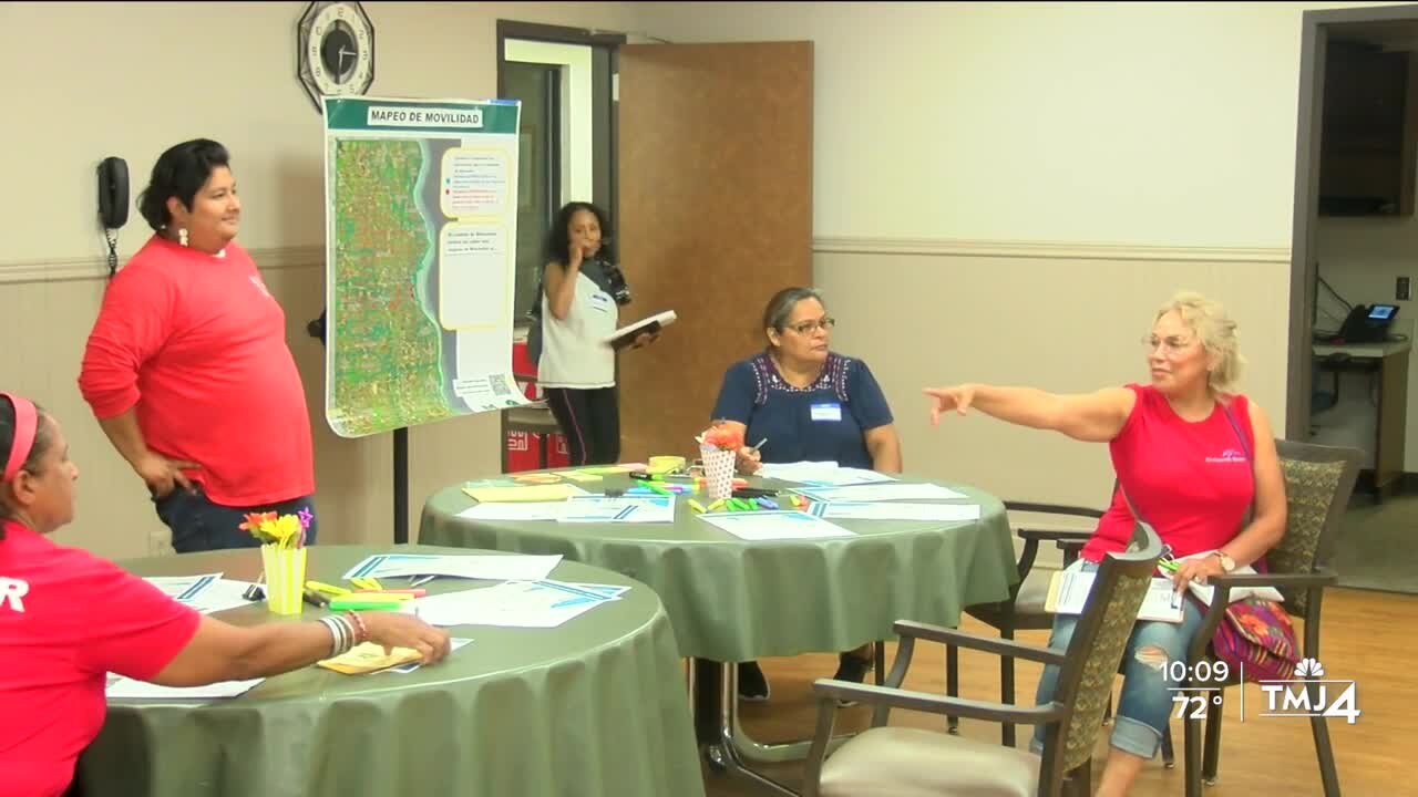 Last Safe Streets Road Show of season welcomes Spanish-speaking Milwaukeeans