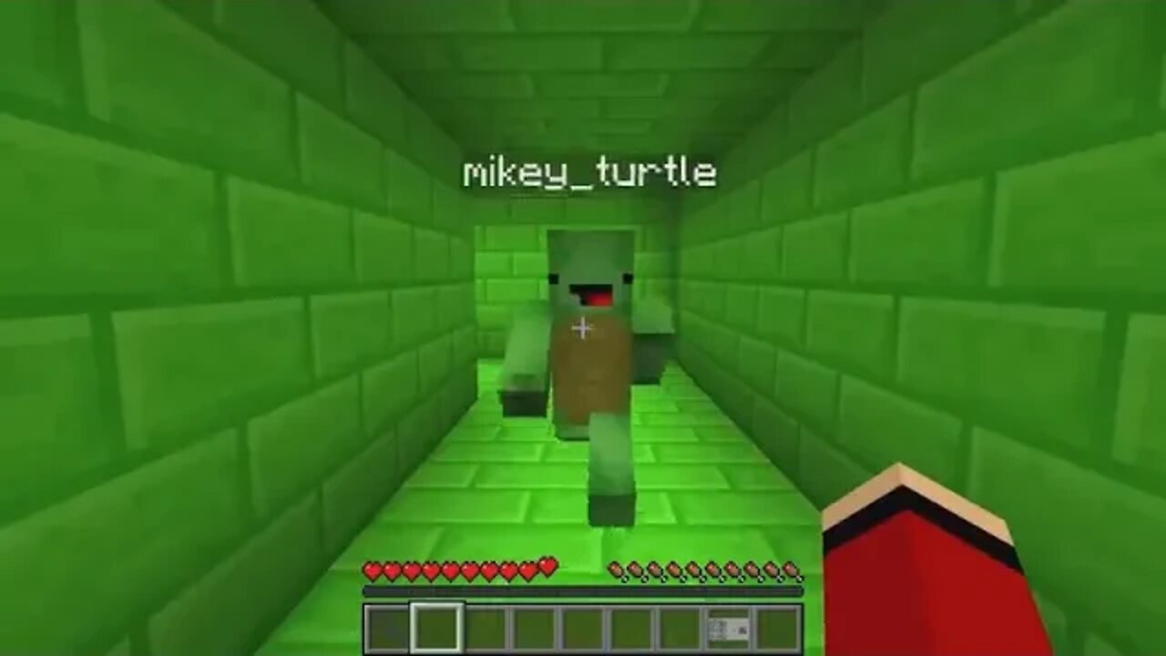 Saving Mikey From Slime Prison in Minecraft! $$$ 14