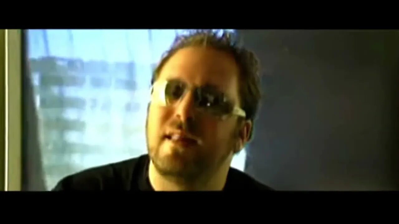 Γιώργος Αλκαίος - Όλο μου λείπεις (2001) - Official Music Video