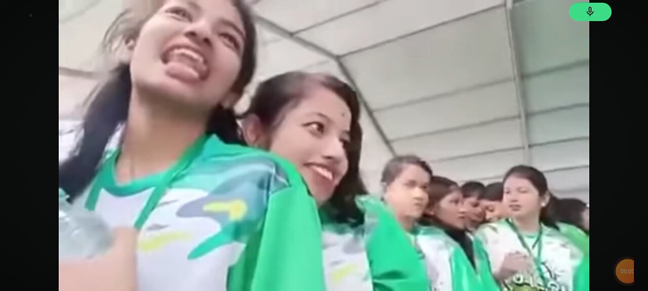 School girls funny vedeo