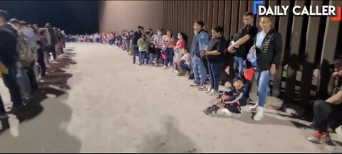 MASSIVE Line Of Illegals Wait to Be Taken In By Border Patrol