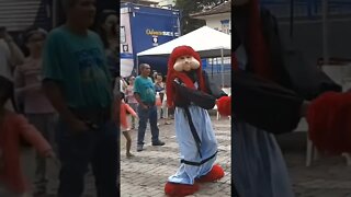 ALEGRIA DAS CRIANÇAS COM FOFÃO E PATATI DANÇANDO NA PRAÇA, LIKE