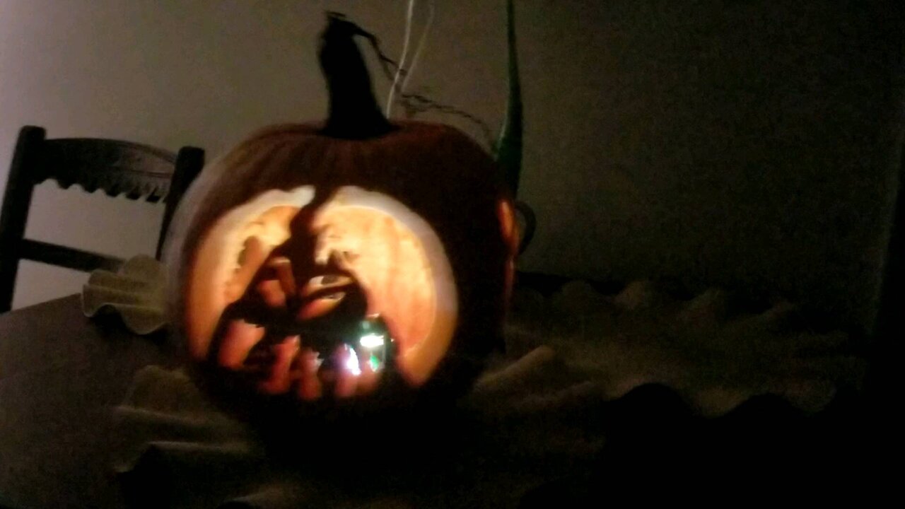 Spoopy pumpkin 2