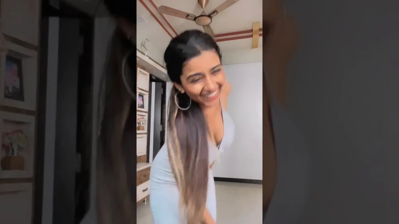 Hot and Sexy Reels of Instagram Model #SUHANAKHAN @__suhuuu__