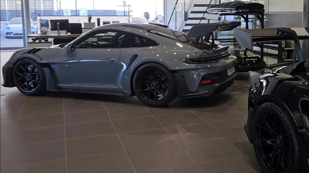 Triple Porsche 992 GT3 RS in a brutal trio at Porsche Center Göteborg [4k 60p]